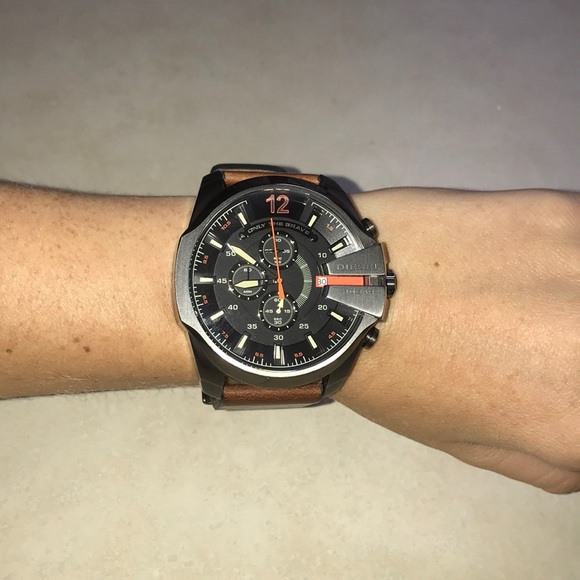 Diesel Men’s mega chief brown leather watch